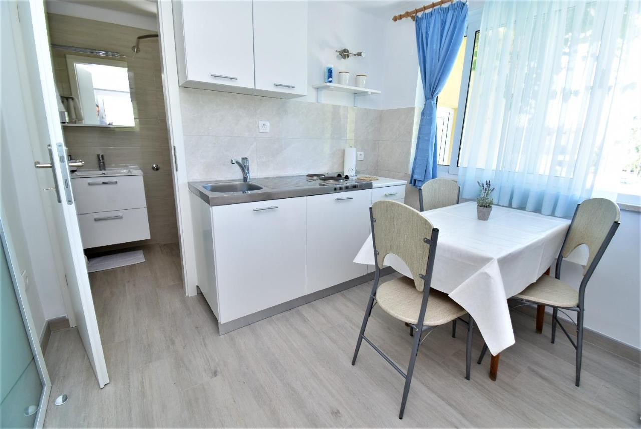 Guesthouse Kanjuo Mlini Exteriör bild