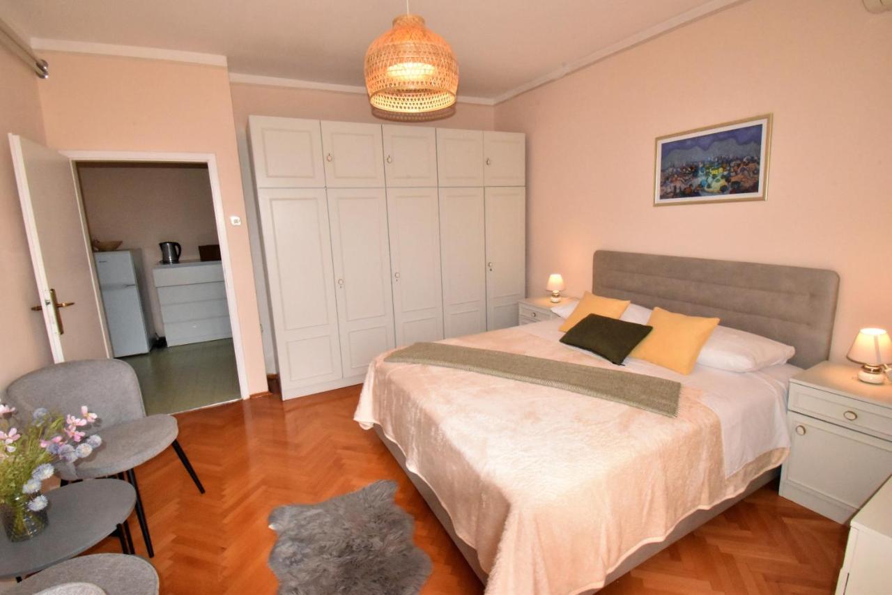 Guesthouse Kanjuo Mlini Exteriör bild